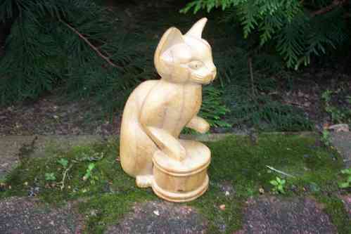 Süsse Katze mit einer Trommel Handarbeit Holz Holzfigur